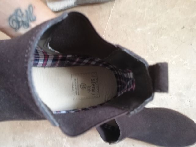 botas marrones de ante. número 39