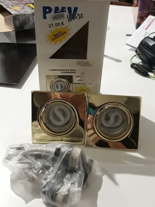 faretti da incasso quadrati dorati