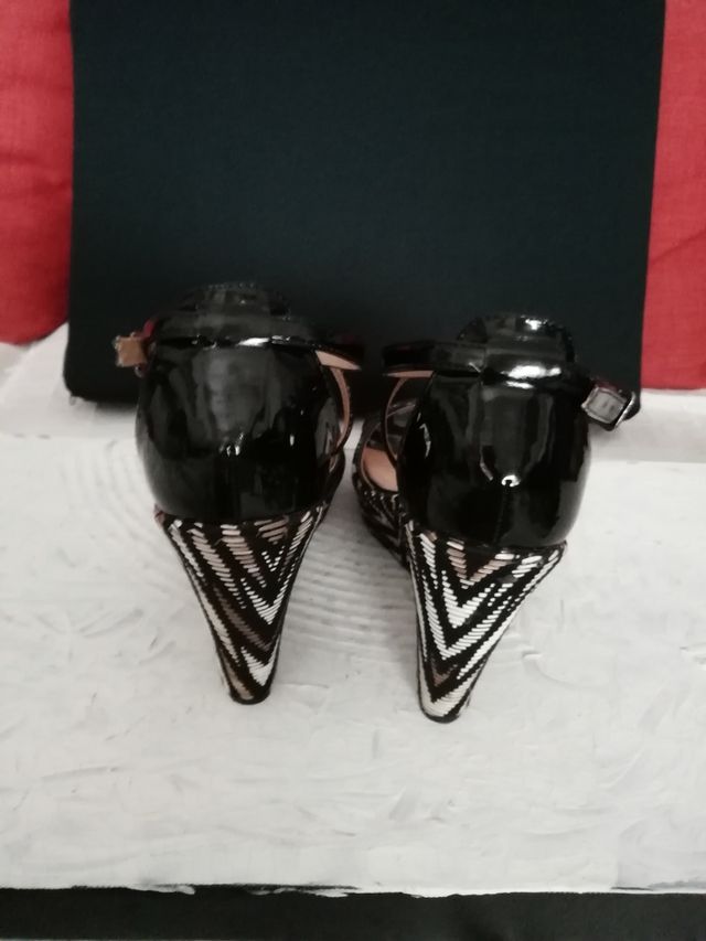 sandalias cuña MARIA MARIE