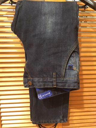 Mejores 10 Pantalones vaquero de moto impermeable desde 56,93 € ー Expertos