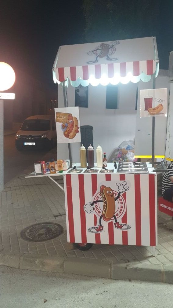 Carro de perritos calientes para eventos