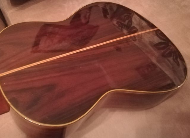 Guitarra palosanto luthier Enrique Tapicas
