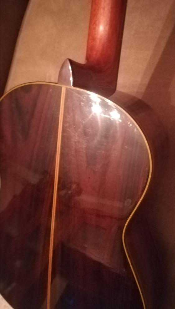 Guitarra palosanto luthier Enrique Tapicas