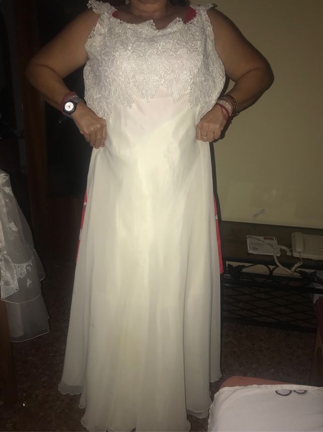 Vestido blanco precioso,elegante y muy comodo