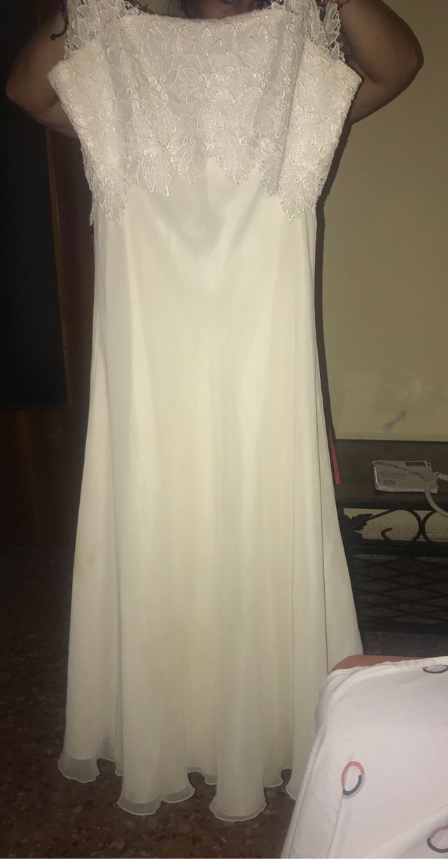 Vestido blanco precioso,elegante y muy comodo