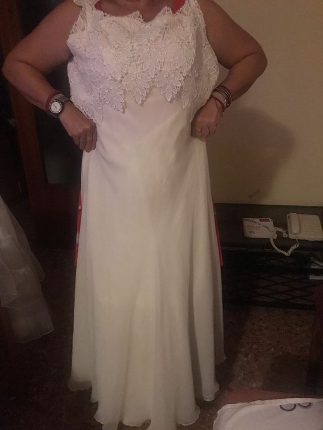 Vestido blanco precioso,elegante y muy comodo
