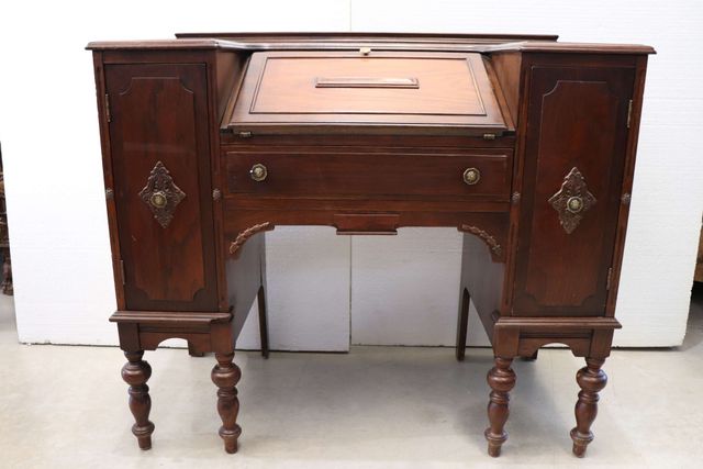 Escritorio de madera de segunda mano por 325 € en Loeches en WALLAPOP