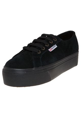 superga negras plataforma