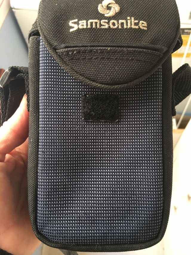 Estojo para câmara pequena Samsonite