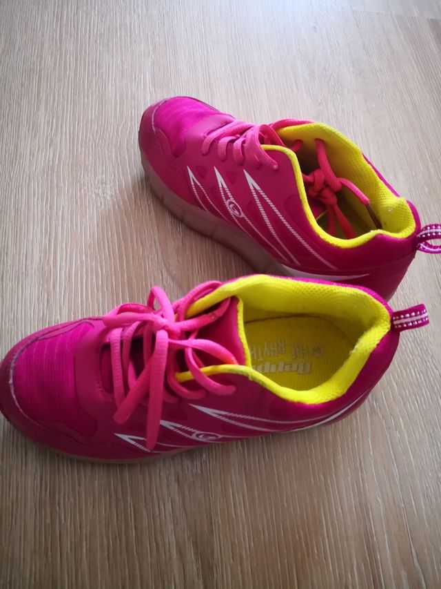 Deportivas de niña con luces