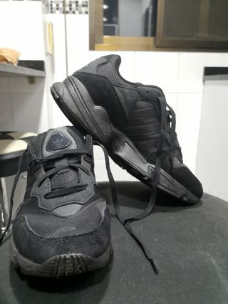 adidas yung negras