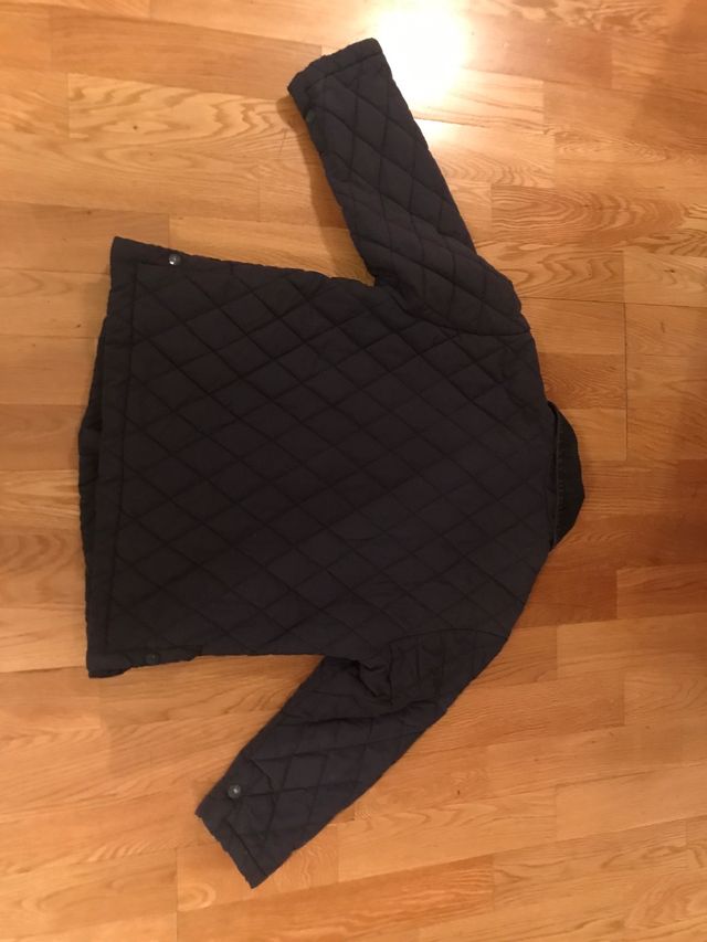 Chaquetón azul marino. Talla 6 años