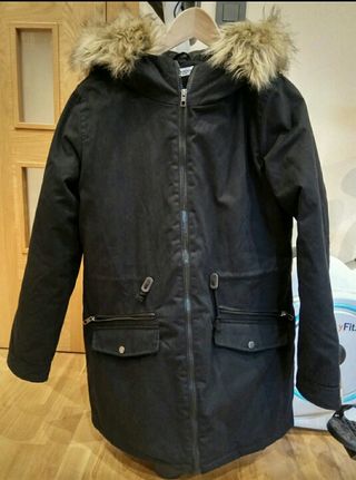 Parka nueva de Forum Sport de segunda mano por 10 EUR en Oviedo en WALLAPOP