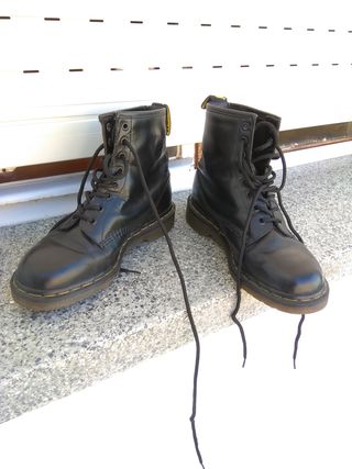 dr martens 1460 42