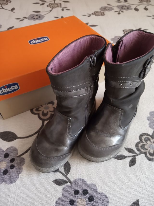 Botas niña N.24 + 🎁