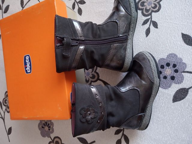 Botas niña N.24 + 🎁