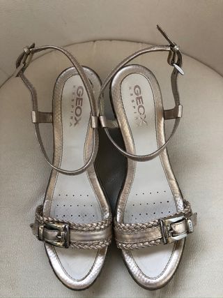 Geox Zapato señora sandalia de segunda mano por 20 EUR en Sant Just Desvern  en WALLAPOP