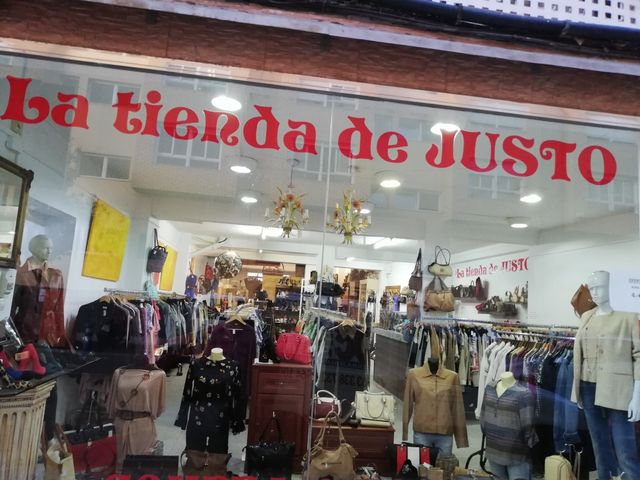 ropa, calzado y bolsos 