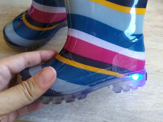Botas de agua con luz