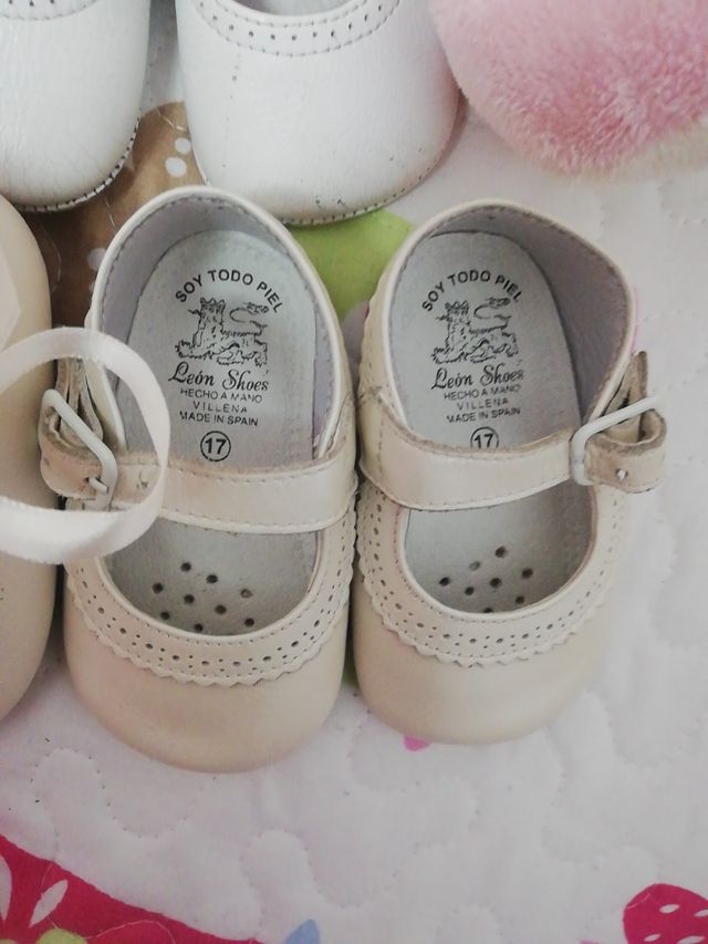 zapatitos en color champagne
