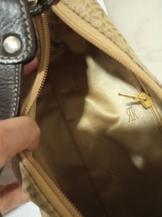Bolso marca RR de segunda mano por 8 EUR en Beriáin en WALLAPOP
