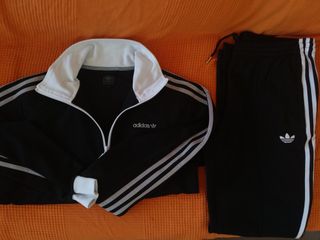 Chándal Hombre Adidas Original de segunda mano por 50 EUR en La Pobla de  Vallbona en WALLAPOP
