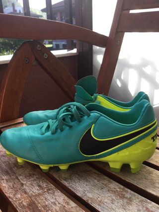botas de futbol talla 39