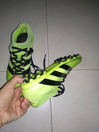 Playeras Adidas multitaco de segunda mano por 9 EUR en Colonia Pablo  Iglesias en WALLAPOP