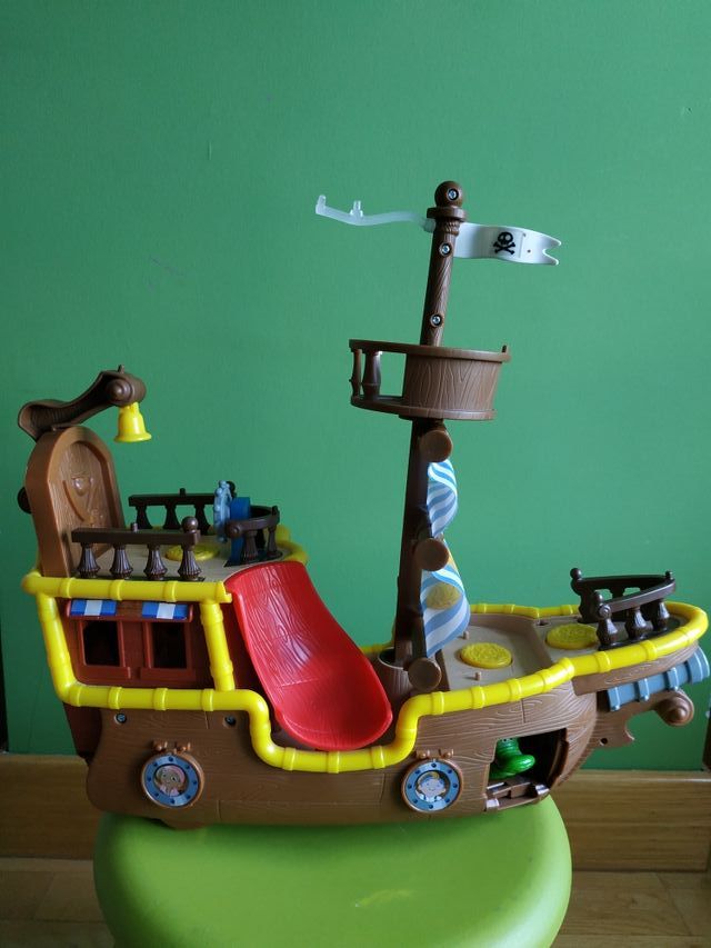 Barco pirata de Jake Fisher-Price