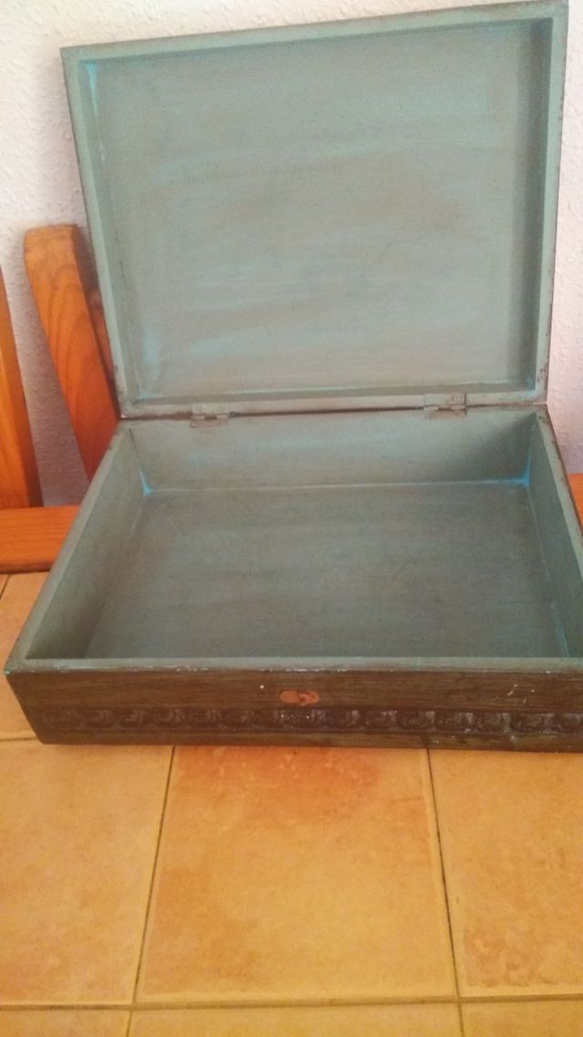 Caja tallada