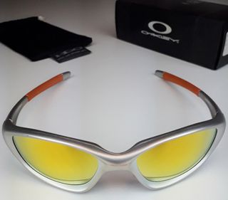 Oakley Twenty XX 1st GEN 5.56 de segunda mano por 125 EUR en Madrid en  WALLAPOP