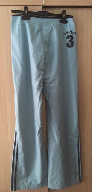 Pantalón chándal tactel de segunda mano por 10 EUR en Castellón de la Plana  en WALLAPOP