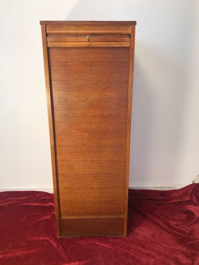 Archivador antiguo de segunda mano por 200 € en Madrid en WALLAPOP
