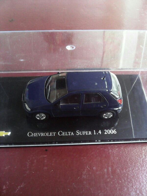 maquete de metal em escala V, 1/43