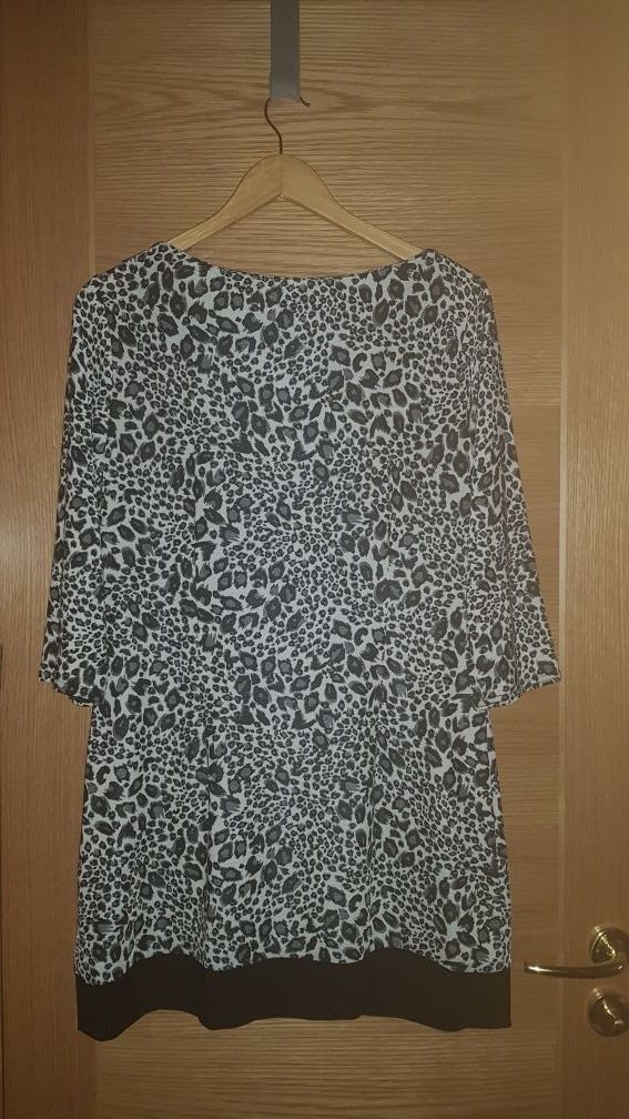 Vestido estampado animal print