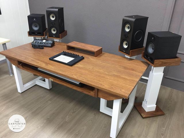 ESCRITORIOS PARA ESTUDIO DE MUSICA A MEDIDA-GAMER de segunda mano en