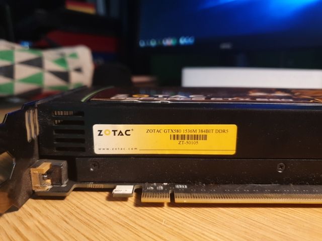 GeForce gtx 580 Zotac 1536M DDR5