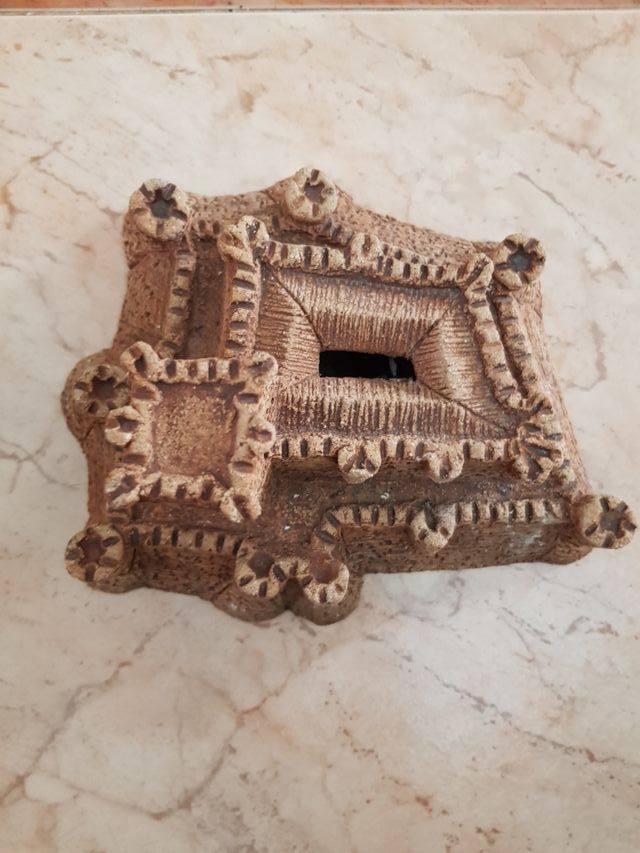 Castillo adorno vintage