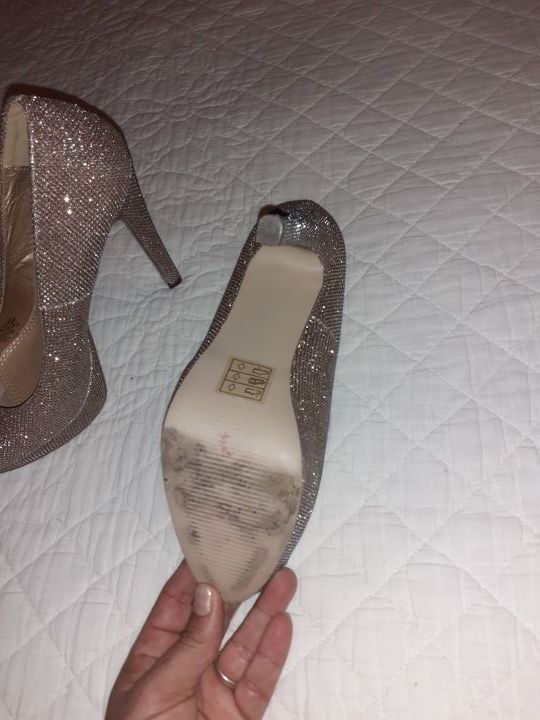 zapatos dorados,n°38 una sola puesta.
