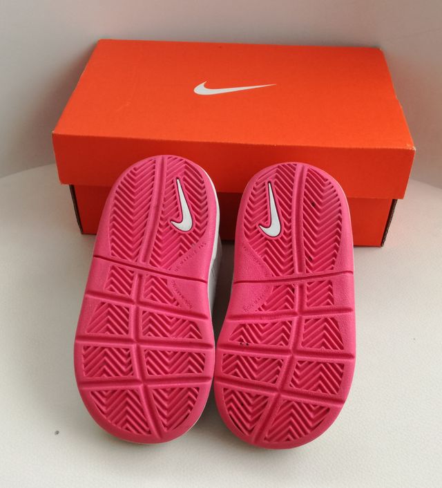 Zapatillas bebé Nike 22 