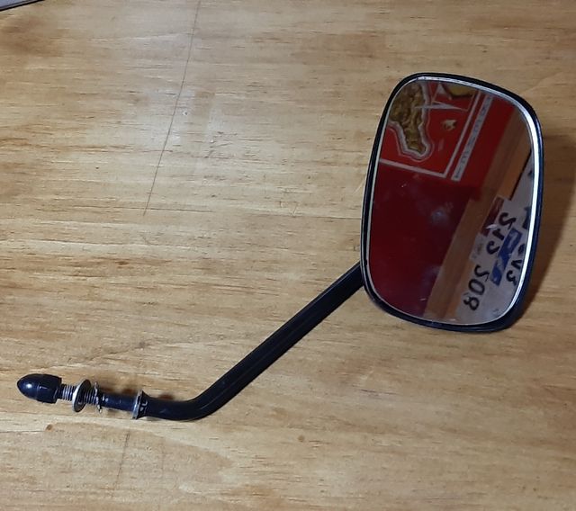 Espejo retrovisor izquierdo