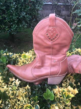 Botas Camperas Mujer de segunda mano por 15 EUR en Ferrol en WALLAPOP