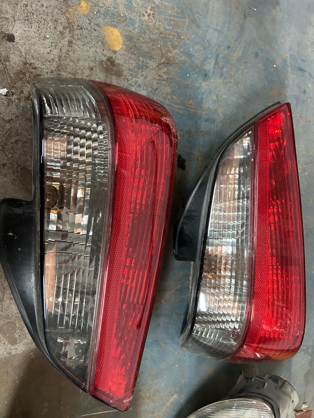 pilotos traseros y faros delanteros peugeot 406