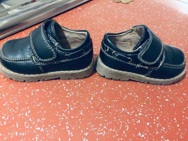 Zapatos marino talla 20