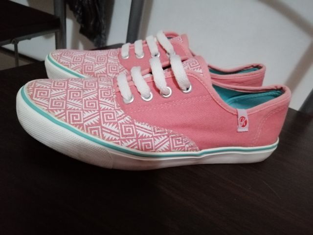 zapatillas estilo Vans