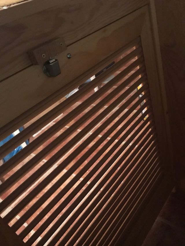 Cubre radiador madera