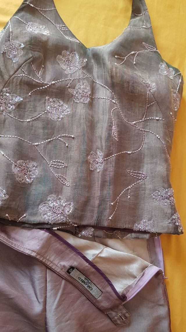 traje de caramelo completo.