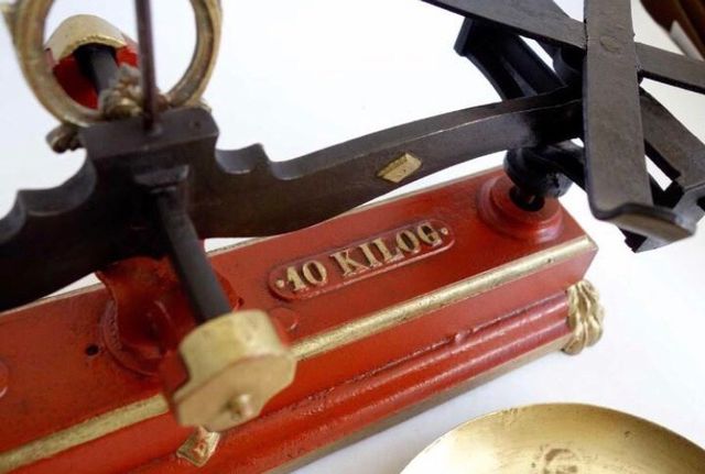 ANTIGUA BALANZA FRANCESA  FIN S. XIX