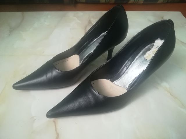 Zapatos de tacón negros
