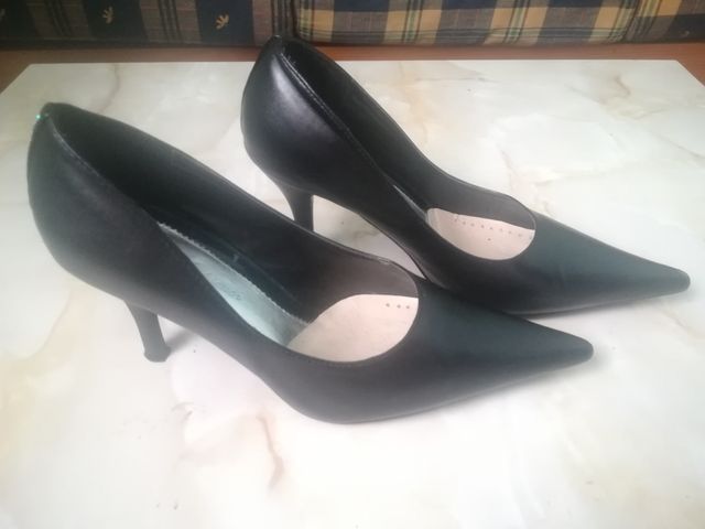 Zapatos de tacón negros